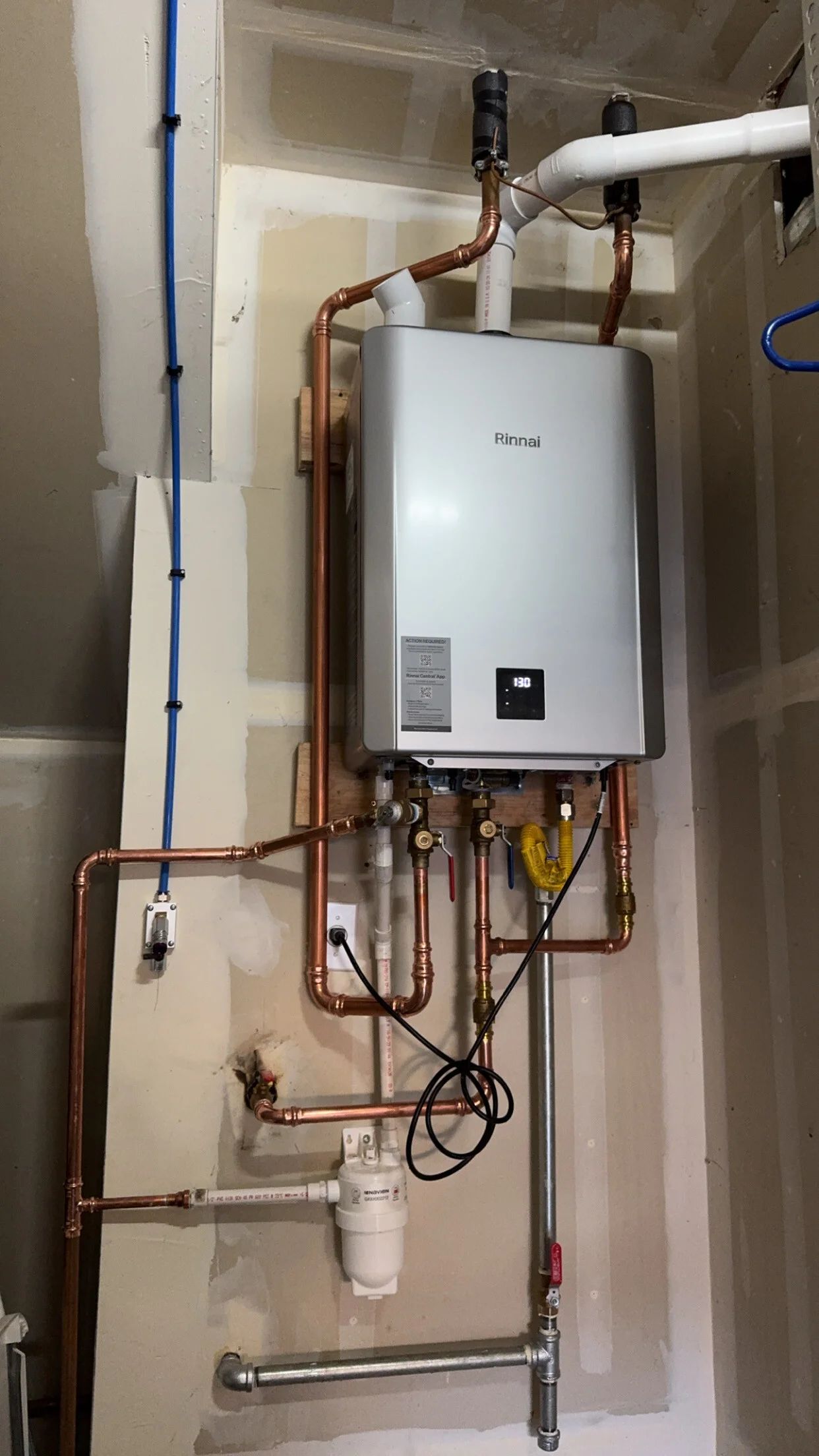 High-efficiency tankless water heater installation